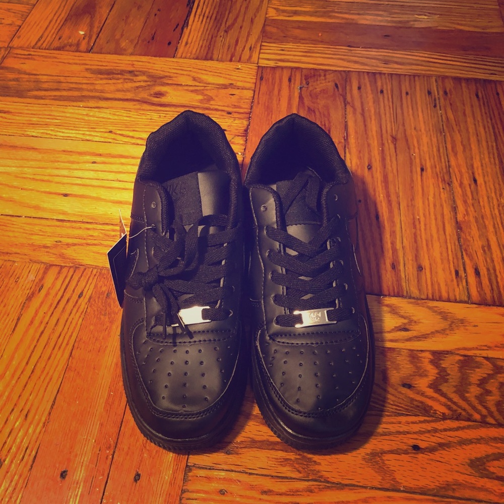 Black Low Top Sneakers